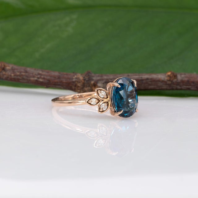 Blue 3.2Ct London Blue Topaz Ring With Earth-Mined Diamond Accents: Solid 14k Gold, Size 6.75 For Sale - Image 8 of 10