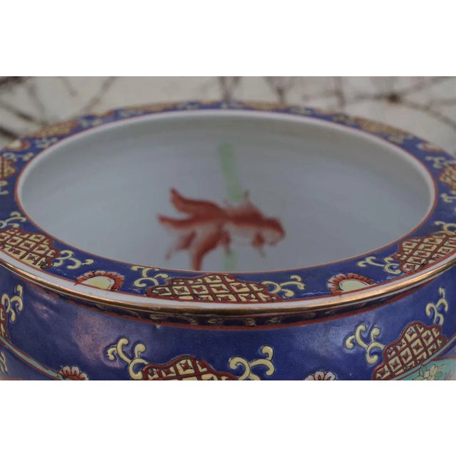 Hand Painted Chinese Vase with Zecchino Gold Decorations, 1950s For Sale - Image 4 of 10