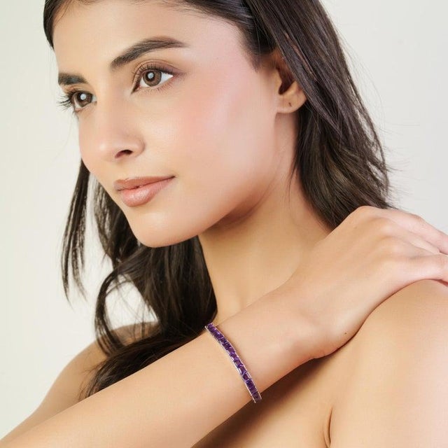 Square Cut Amethyst 14.13 CTW Sterling Silver Tennis Bracelet 14.3grms Gross Weight For Sale - Image 4 of 11