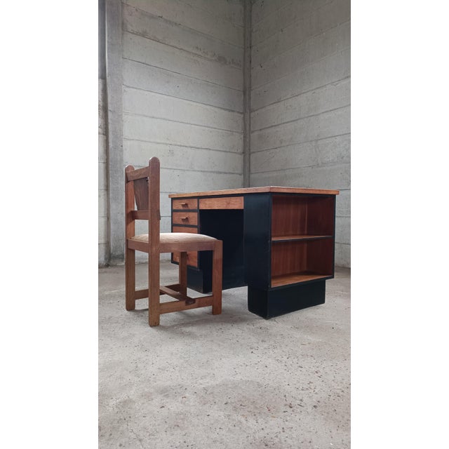 A unique custom made desk in the so called Haagse School stijl. The desk is made in a modular construction which is...