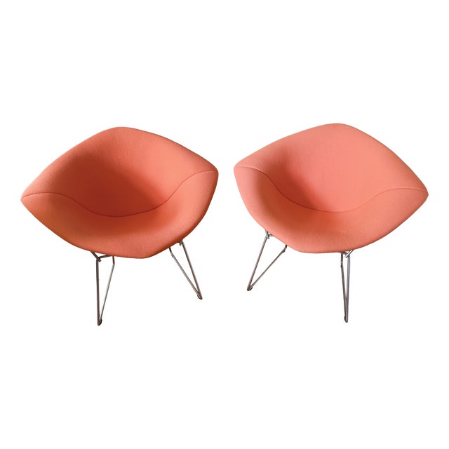 421 Diamond Chairs in Silver Chrome and Peachy Orange Upholstery by Harry Bertoia for Knoll, 1990s, Set of 2 For Sale