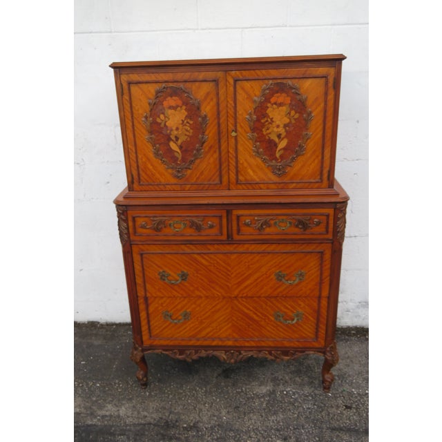 French French Early 1900s Johnson Furniture Carved Inlay Tall Chest of Drawers For Sale - Image 3 of 18