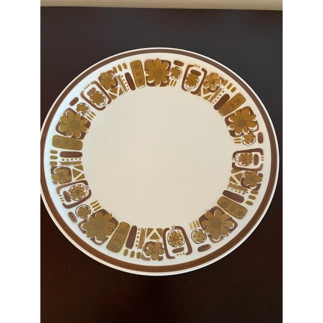 1970s 1970s Panorama Guild Hand Decorated Chop Plate For Sale - Image 5 of 6