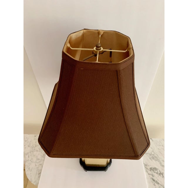1980s Vintage Chinoiserie Brass Tea Canister Table Lamp and Lampshade For Sale - Image 5 of 13