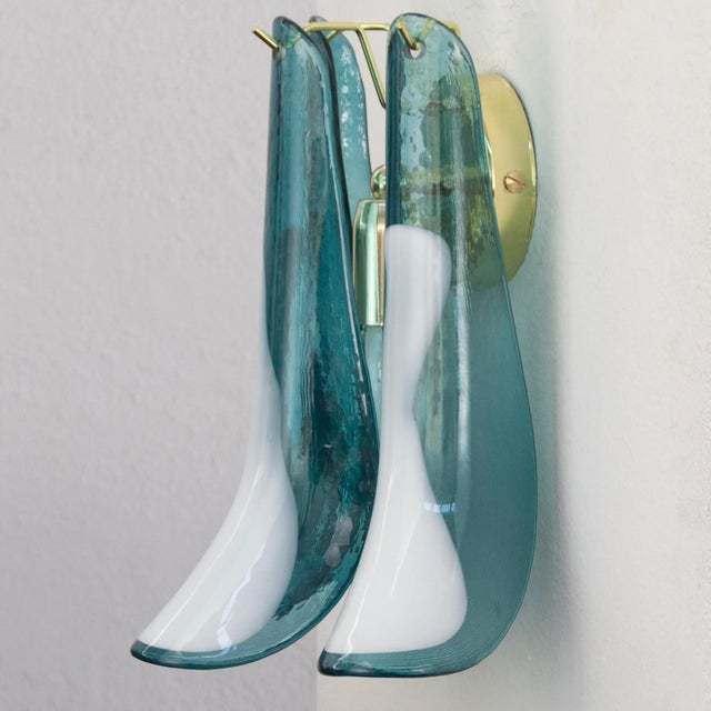 Mid-Century Modern Small Italian Petals Wall Light, 1990s For Sale - Image 3 of 13