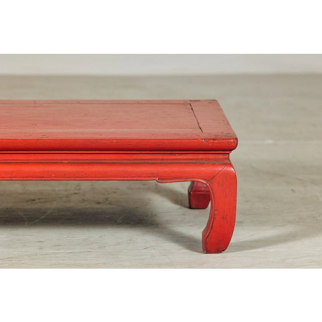 Mid 20th Century Vintage Chinese Low Red Lacquer Coffee Table with Curved Legs For Sale - Image 5 of 11