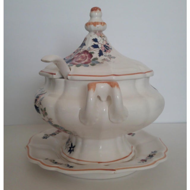 Victorian 1970s Royal Sealy Japan Covered Soup Tureen With Ladle Ceramic, Blue & Red Chinoiserie Pattern 4 Pieces For Sale - Image 3 of 18