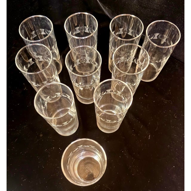 This set of ten vintage highball glasses provides a cohesive look for entertaining and reflects the mid-century aesthetic...