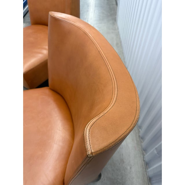 Mandarin Lounge Chair Smooth leather II - Color Noix Lounge chair upholstered in Liaigre leather with wooden feet,...