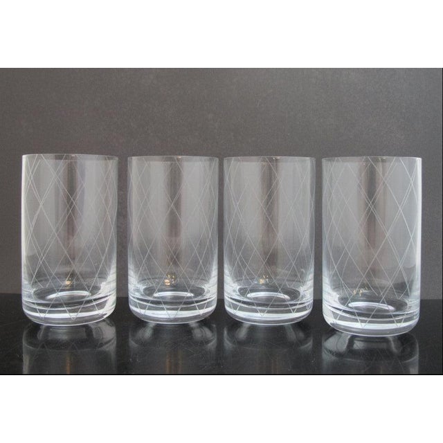 Tiffany & Co Crystal Etched Diamond Criss-Cross MCM Tumbler Glass Set of 4 For Sale In Portland, OR - Image 6 of 10