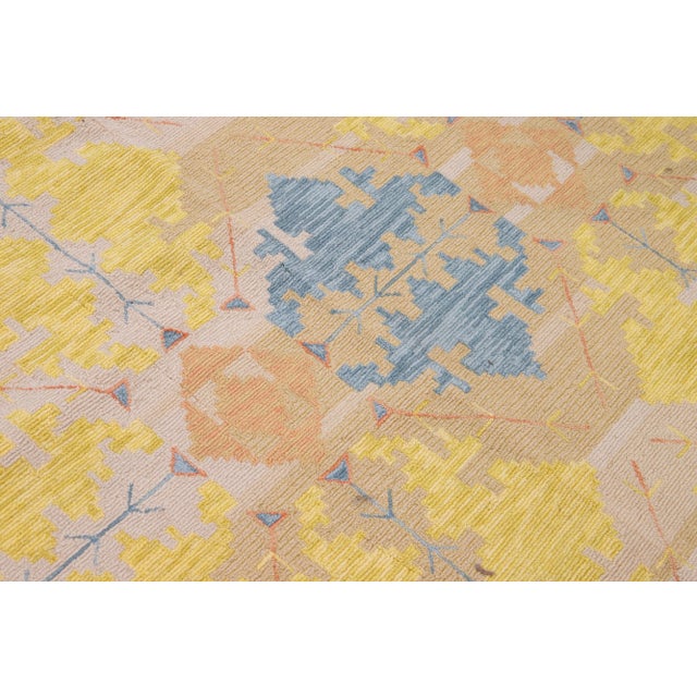 Beige Transitional Design Handmade Oversize Wool Rug For Sale In New York - Image 6 of 7