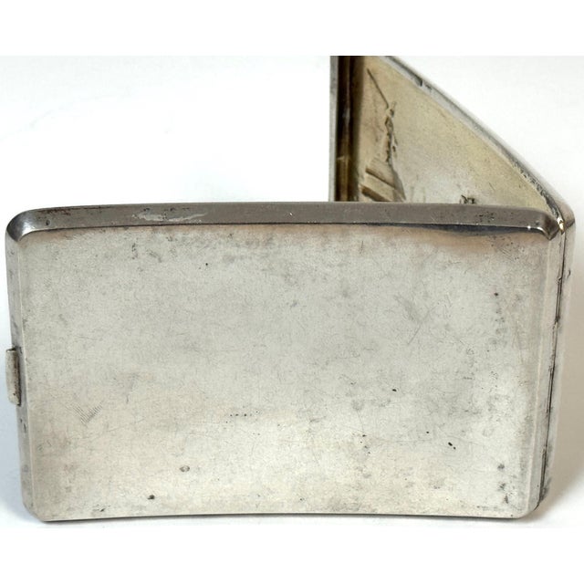 Silver Chinese Export Silver Cigarette Case Depicting the Bund and the Angel of Peace For Sale - Image 8 of 18