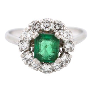 Late 20th Century Mellerio Platinum Daisy Ring - 1ct Natural Emerald & Diamonds - Signed, Size 8.5 For Sale
