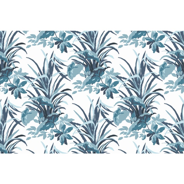 A cool taste of the tropics‚..A nod to the easy elegance and layered sensibility of a relaxed island escape tucked into a...