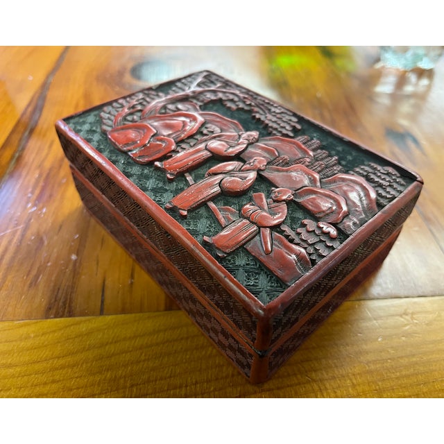 Antique 19th Century Chinese Carved Red Cinnabar Lacquer Table Box For Sale - Image 11 of 18