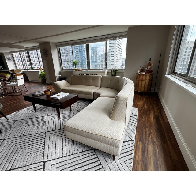1960s Sculptural Mid-Century Curved Sectional Sofa – Reupholstered & Rare For Sale In Philadelphia - Image 6 of 18