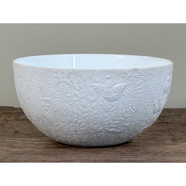 This mid century modern Rosenthal Studio Linie porcelain bowl by Bjorn Wiinblad features the Die Zauberflöte pattern with...