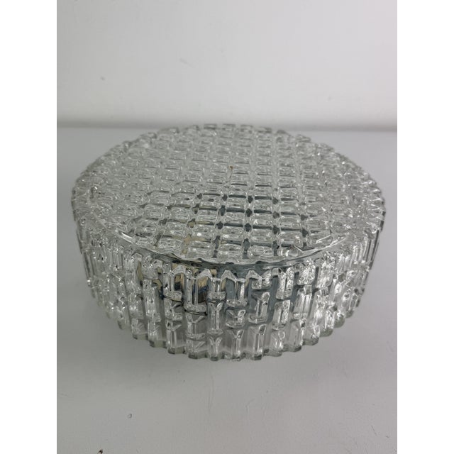Mid-Century Modern Circular Textured Glass Ceiling or Wall Lights in the style of Rupert Nikoll, 1960s, Set of 2 For Sale - Image 3 of 14