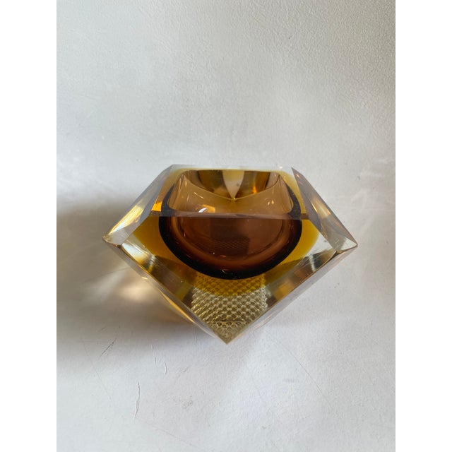 Mid-Century Modern Sommerso Faceted Murano Glass Ashtray attributed to Flavio Poli, Italy, 1960s For Sale - Image 3 of 8