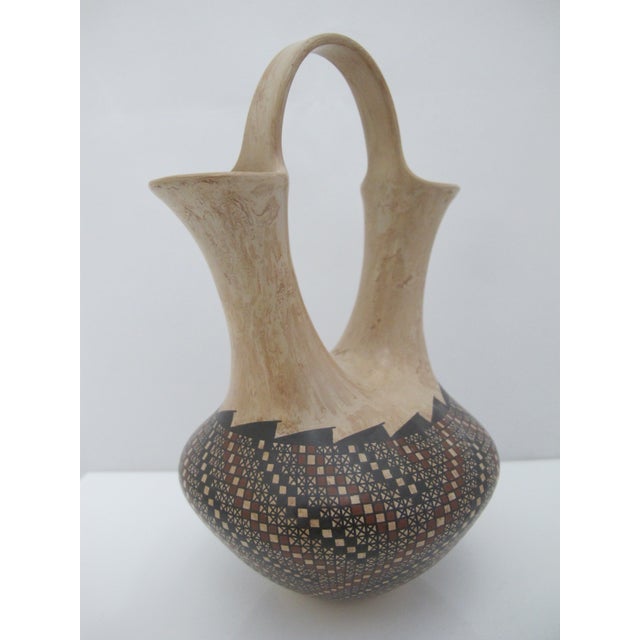Mata Ortiz Mexican wedding vase, handcrafted by artist Jesus Olivas. Traditional wedding vase or olla with a unique...