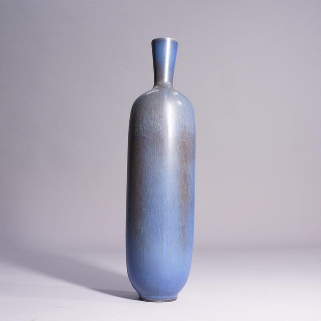 High Vase in Stoneware with Hares Fur Glaze by Berndt Friberg for Gustavsberg, 1955 For Sale - Image 3 of 7