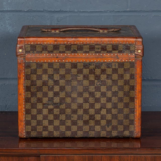 Antique French Hat Trunk in Damier Canvas from Louis Vuitton, 1900 For Sale - Image 6 of 18