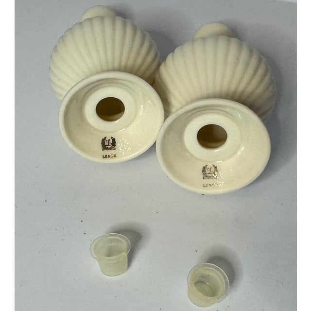 Neoclassical Vintage Lenox Ivory Porcelain Salt & Pepper Shakers – Gold Trim, Usa, Elegant Urn Form (Pair) For Sale - Image 3 of 6