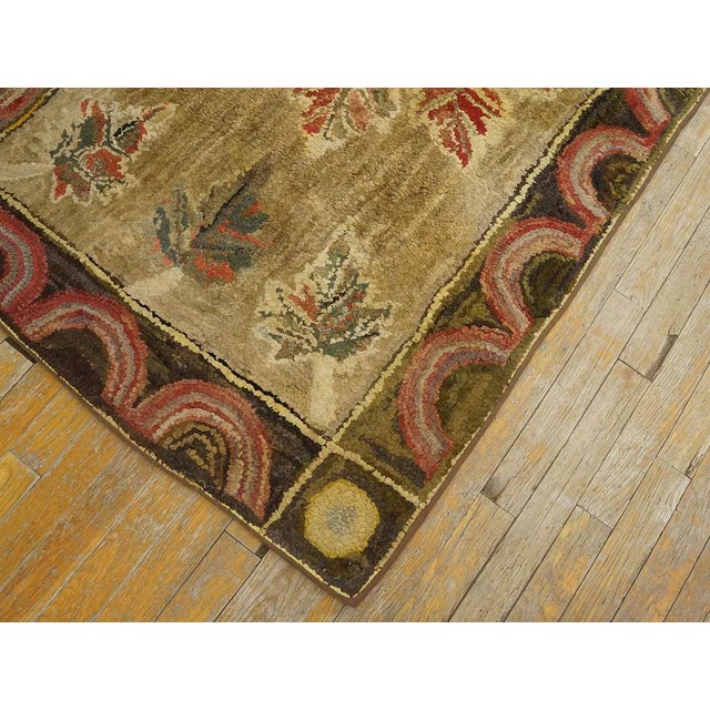 Brown 1900s Brown Floral Antique Fan Arc Border American Folk Art Hooked Small Rug For Sale - Image 8 of 15
