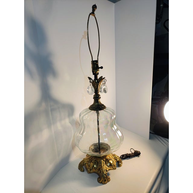 Vintage Hollywood Regency Glass and Brass Lamp Crystal Table Lighting For Sale - Image 4 of 10