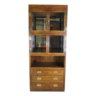 Late 20th Century Henredon Scene One Oak Campaign Curio Display Cabinet Library Bookcase 84" For Sale