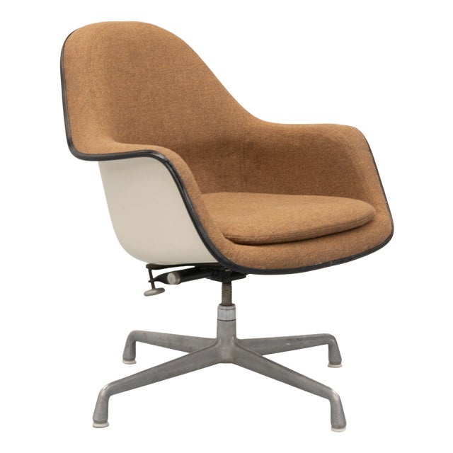 Cushion Armchair by Charles & Ray Eames for Herman Miller, 1970s For Sale