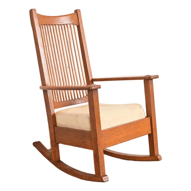 Limbert Antique Mission Oak Arts & Crafts Spindle Rocking Chair, Circa 1910 For Sale
