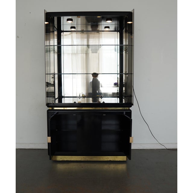 1970s Vintage Milo Baughman Smoked Glass China Cabinet, Attributed For Sale - Image 5 of 10