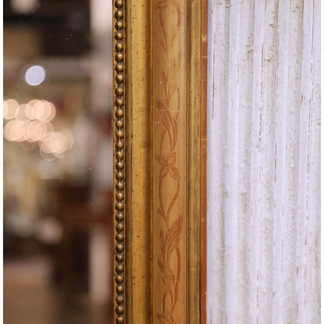 19th Century French Louis Philippe Giltwood Wall Mirror With Engraved Motifs For Sale - Image 4 of 7