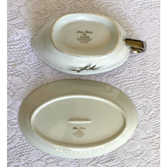 Early 21st Century DeVille “Matrimony” Japan Fine China Serving Set of 5 Pieces Platinum