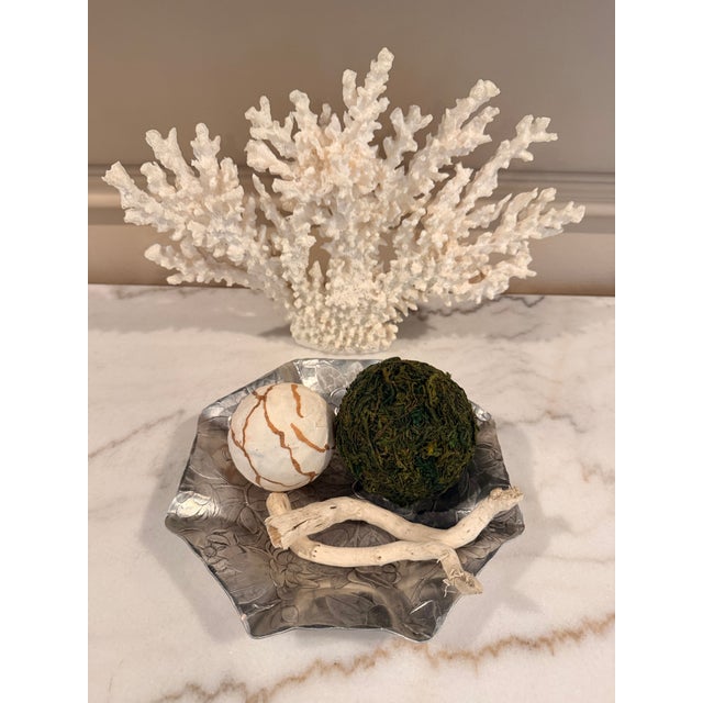 Vintage Wendell August Forge Hand-Hammered Aluminum Magnolia Serving Bowl – Grove City, Pa For Sale - Image 9 of 9