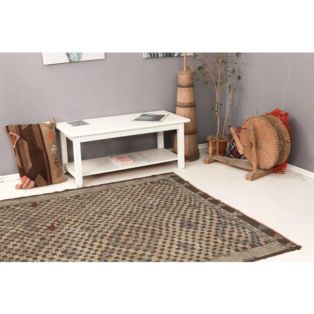 Mid 20th Century Embroidered Vintage Kilim Rug For Sale In Los Angeles - Image 6 of 7