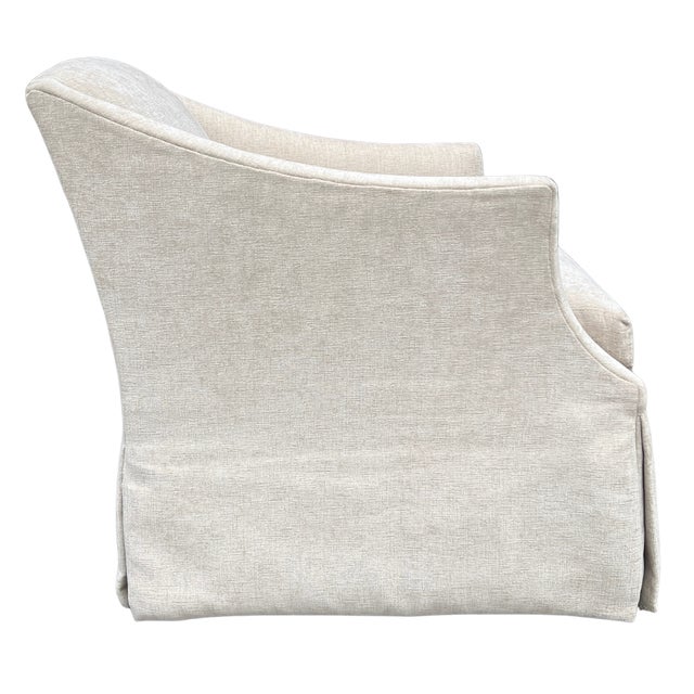 Lee Industries Lee Industries Performance Traditional Swivel Chair For Sale - Image 4 of 7