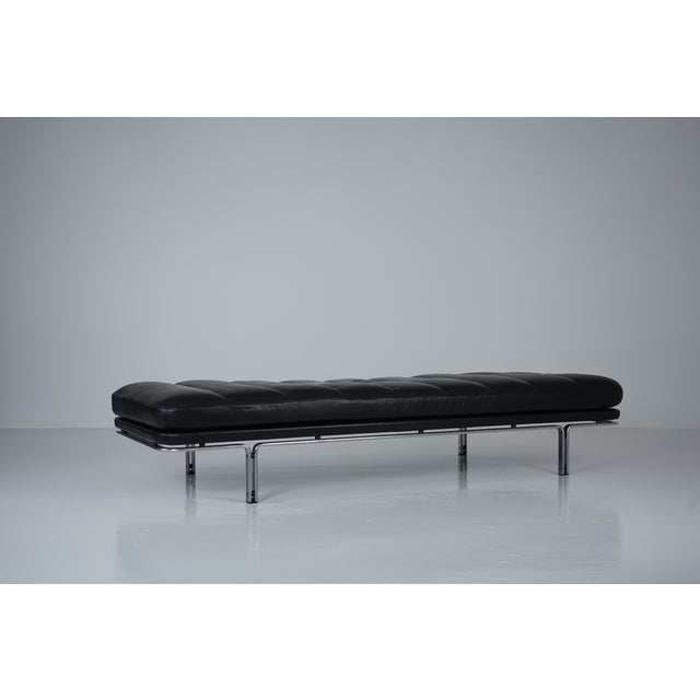 Mid-Century Modern Model 6915 Black Leather Daybed by Horst Brüning for Kill International, 1980s For Sale - Image 3 of 10