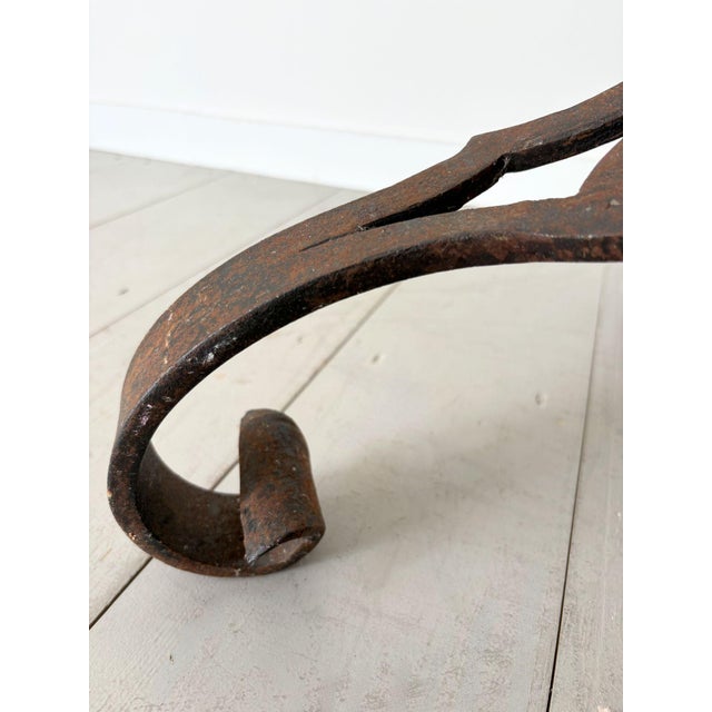 Brutalist Floor Lamp in Forged Iron, France, 1940s For Sale - Image 9 of 11