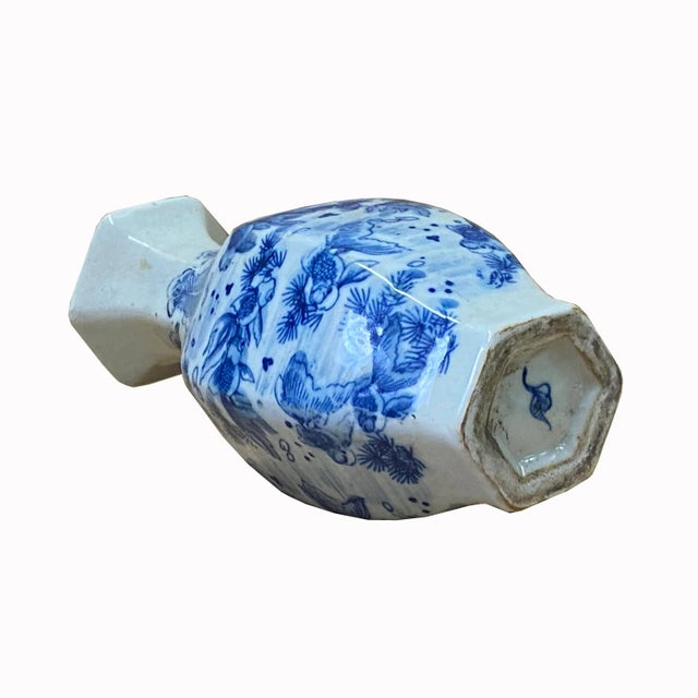 Chinoiserie Chinese Blue White Porcelain Hexagon Fishes Graphic Small Vase - Set of 2 For Sale - Image 3 of 5