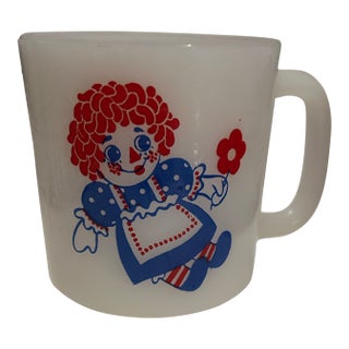1970s Raggedy Ann and Andy Glass Coffee Mug For Sale