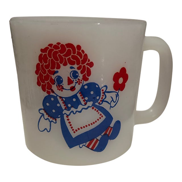 1970s Raggedy Ann and Andy Glass Coffee Mug For Sale