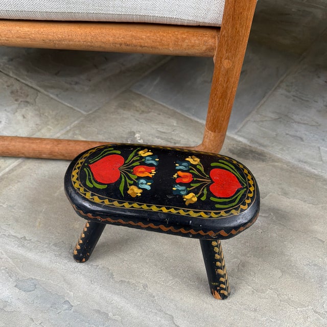 Black 1950s Hand Painted Scandinavian Style Wooden Folk Art Footstool With Heart and Floral Decoration For Sale - Image 8 of 9