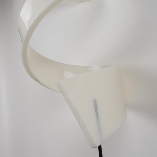 Kinetic Lucite Plexiglass Obelisk Sculpture, circa 1970 For Sale - Image 12 of 12