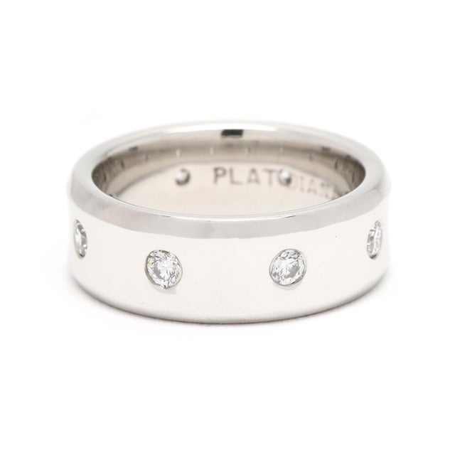 Modern 0.32ctw Diamond Wide Concave Band Ring, Platinum, Ring Size 6 For Sale - Image 3 of 5