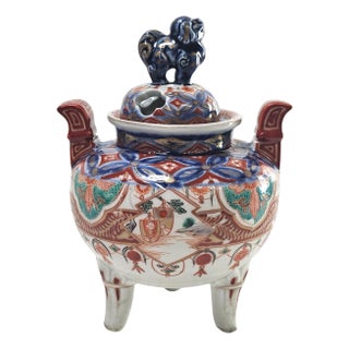 Japanese Imari Tripod Censer With Foo Dog Lid, Antique Arita Porcelain Edo-Meiji Era 6.75" For Sale