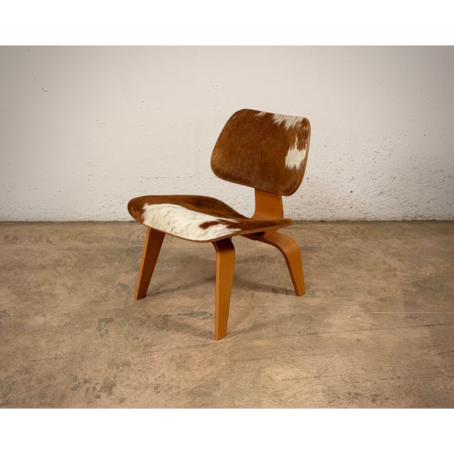 Eames Plywood Group LCW Chair for Vitra by Charles & Ray Eames, 2000s For Sale - Image 13 of 13