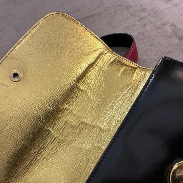 1980s A 1980s Iconic Franco Moschino Small Hand Bag For Sale - Image 5 of 12