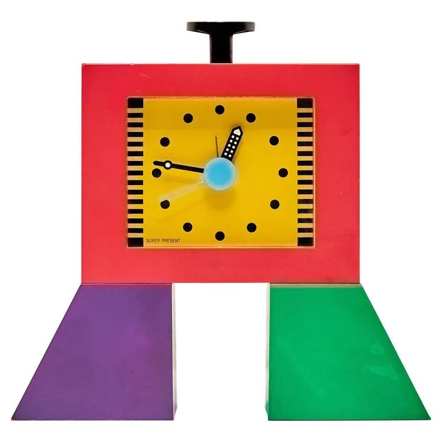 Paradise Plastic Alarm Clock by Shohei Mihara for Wakita, 1980s For Sale - Image 9 of 9